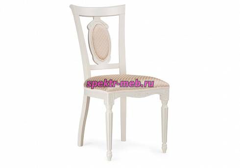 Деревянный стул