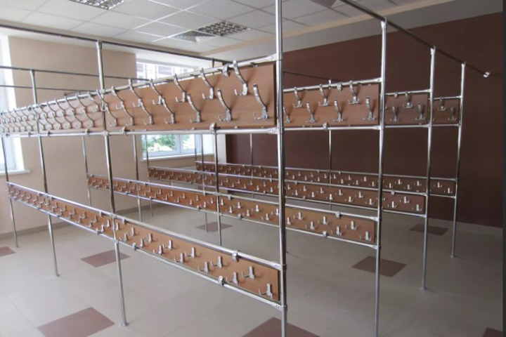 Вешалки для одежды