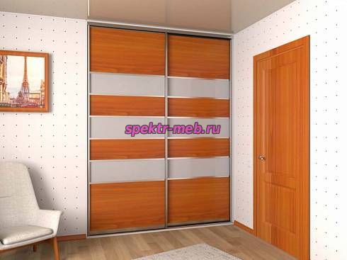 Шкаф-купе с глянцевыми вставками